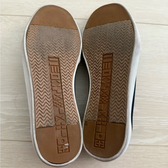 Nautica Navy Blue Slip On Shoes - Picture 7 of 8